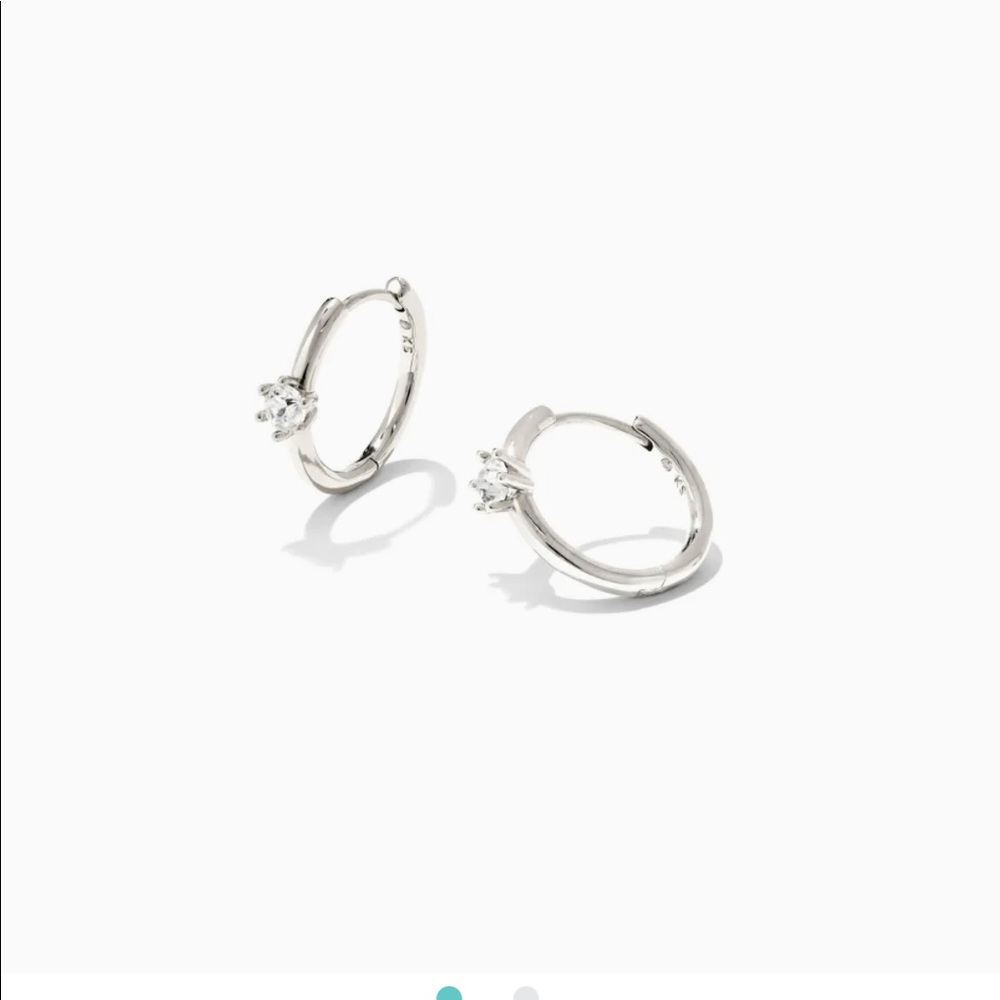 NIB Kendra Scott w/ Emily Travis Jackie Bright Silver Huggie Earrings